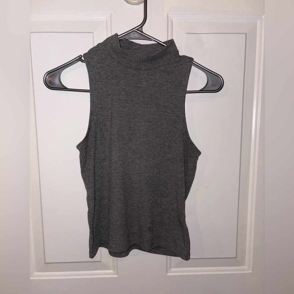 Elegant Gray Sleeveless Tank Top